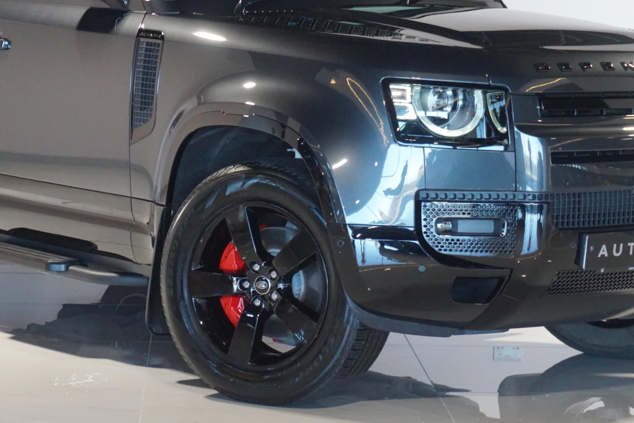 Land Rover Defender 110 3.0 D350 MHEV X-Dynamic HSE Hard Top SUV 5dr Diesel Auto 4WD MWB Euro 6 (s/s) (350 ps)